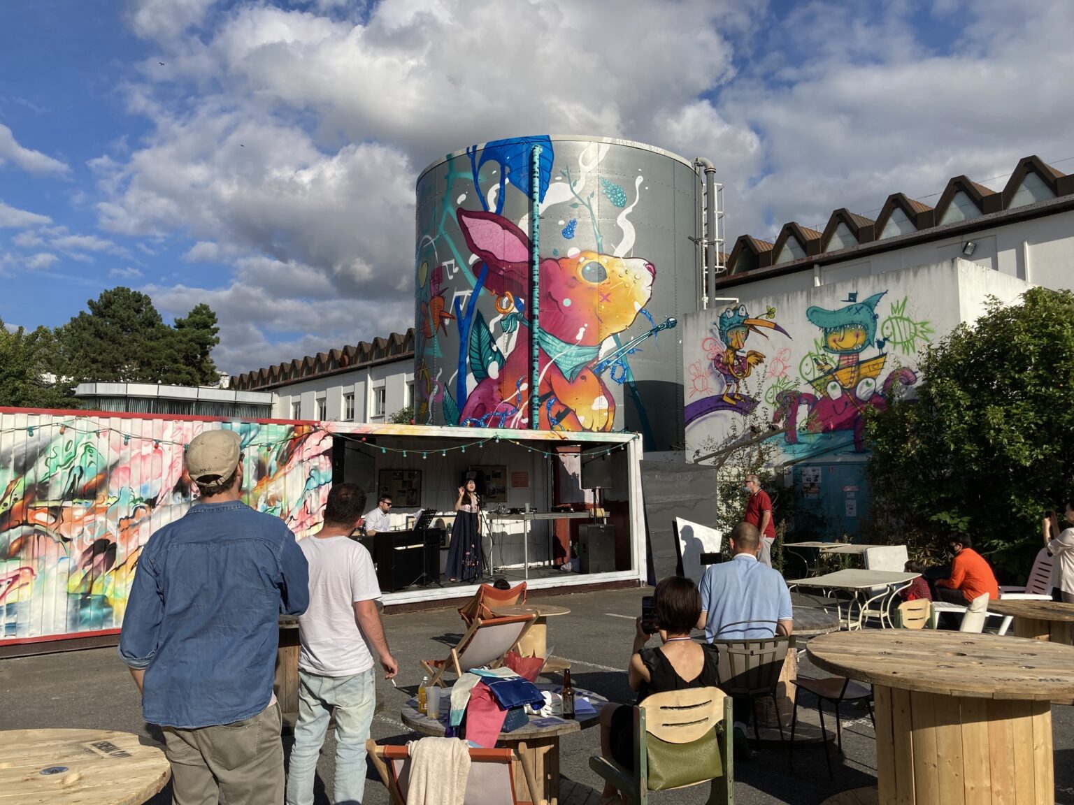 La PADAF, concert en extérieur, tiers-lieu relevant de l'urbanisme transitoire - Plateau Urbain