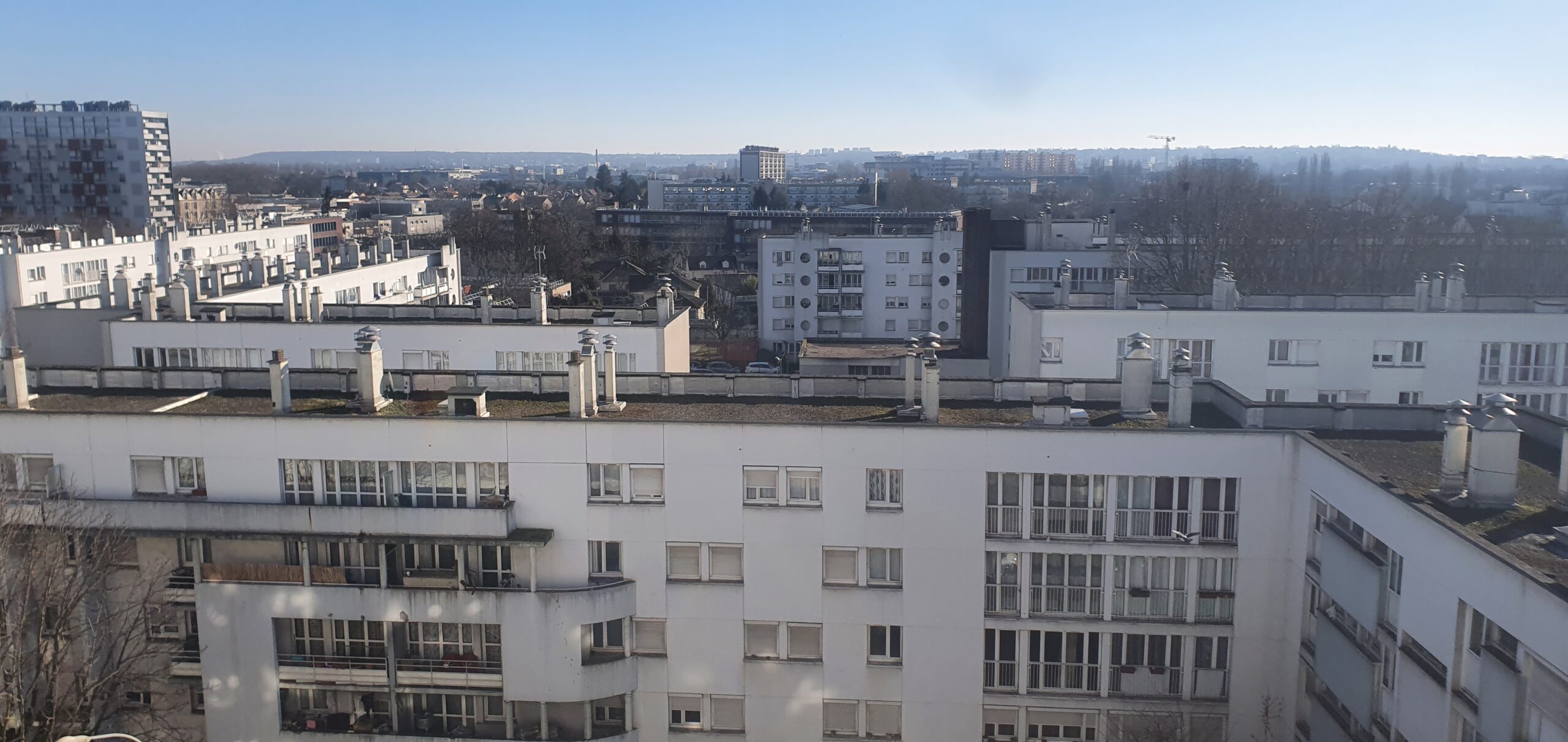 Accompagnement technique et économique Est Ensemble - Étude, immeuble avec fenêtres | Plateau Urbain