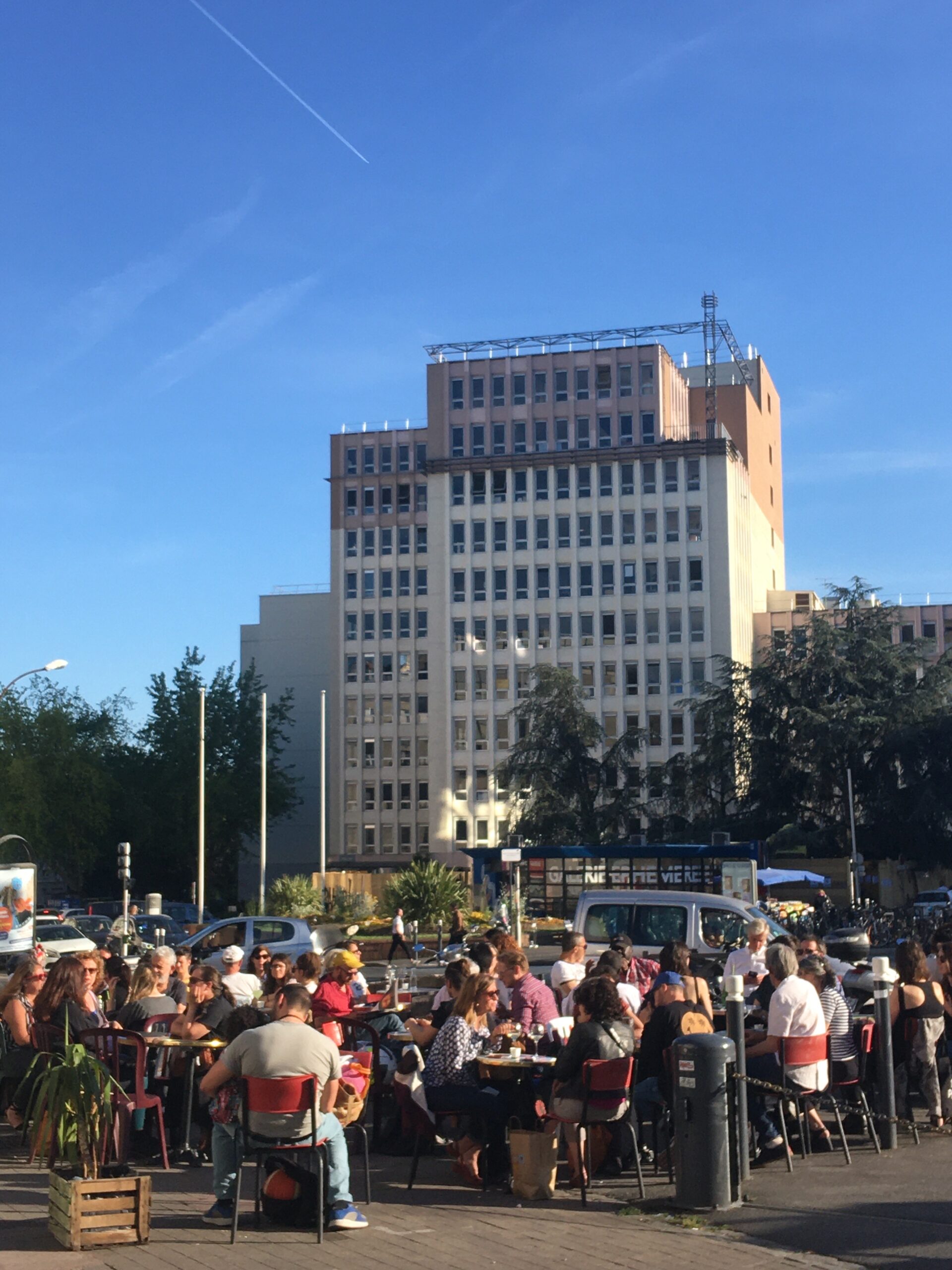 Les Ateliers d’Orion, bâtiment, tiers-lieu relevant de l'urbanisme transitoire - Plateau Urbain