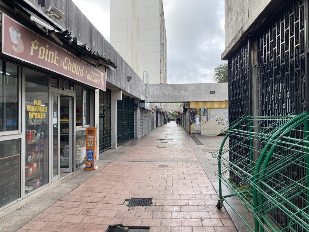 Esperos Nîmes - Étude, allée | Plateau Urbain