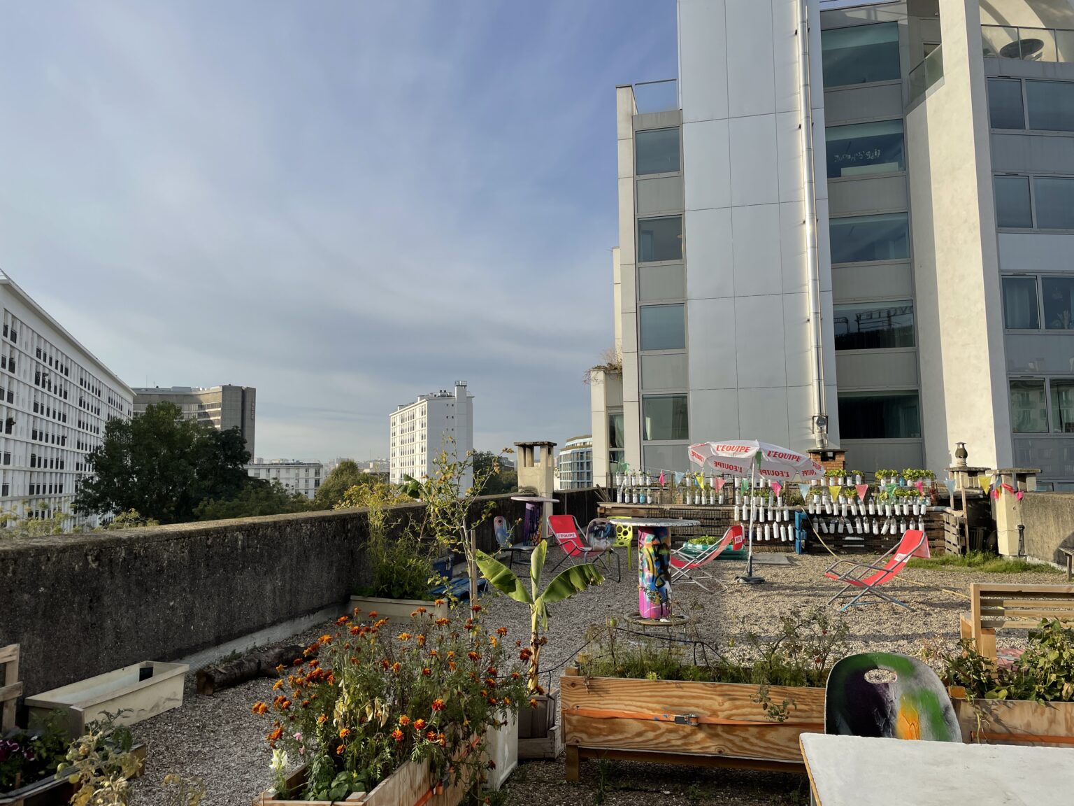 Les Carrières, terrasse, tiers-lieu relevant de l'urbanisme transitoire - Plateau Urbain