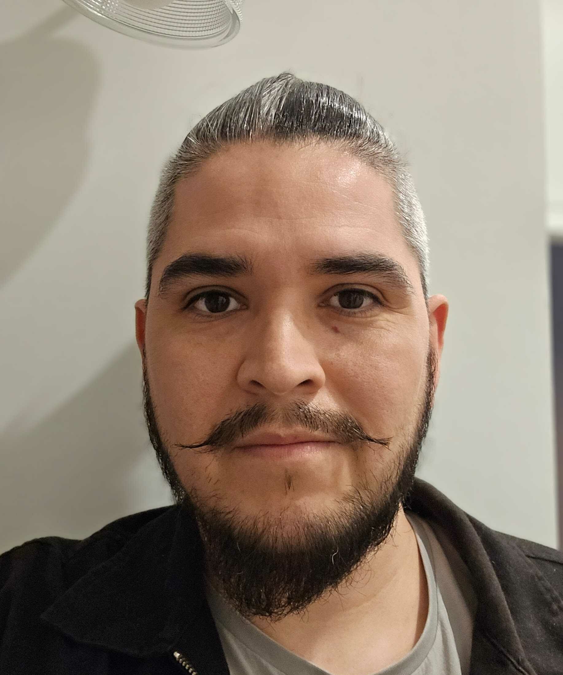 Portrait de Sylvain Sanhueza